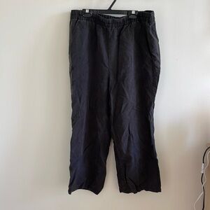 Black linen capris from Tentree